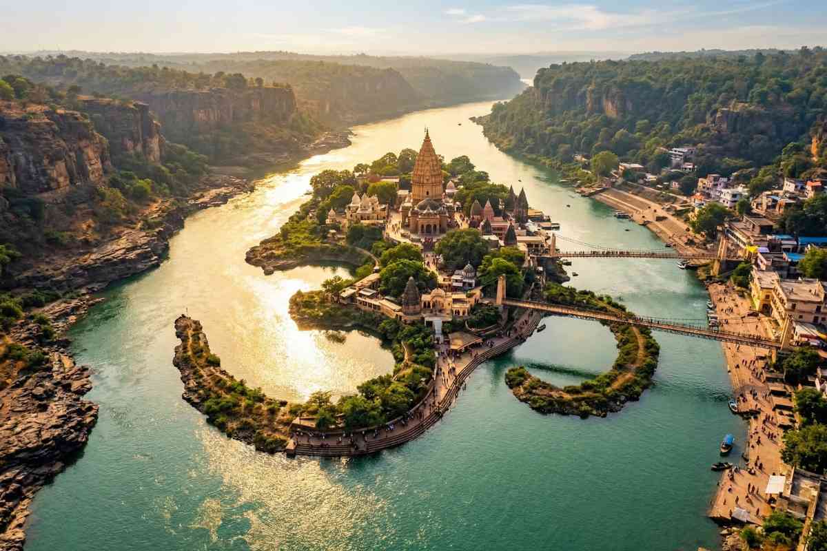 Omkareshwar Jyotirlinga 12 Jyotirlinga in India – Om-shaped island River Narmada Madhya Pradesh
